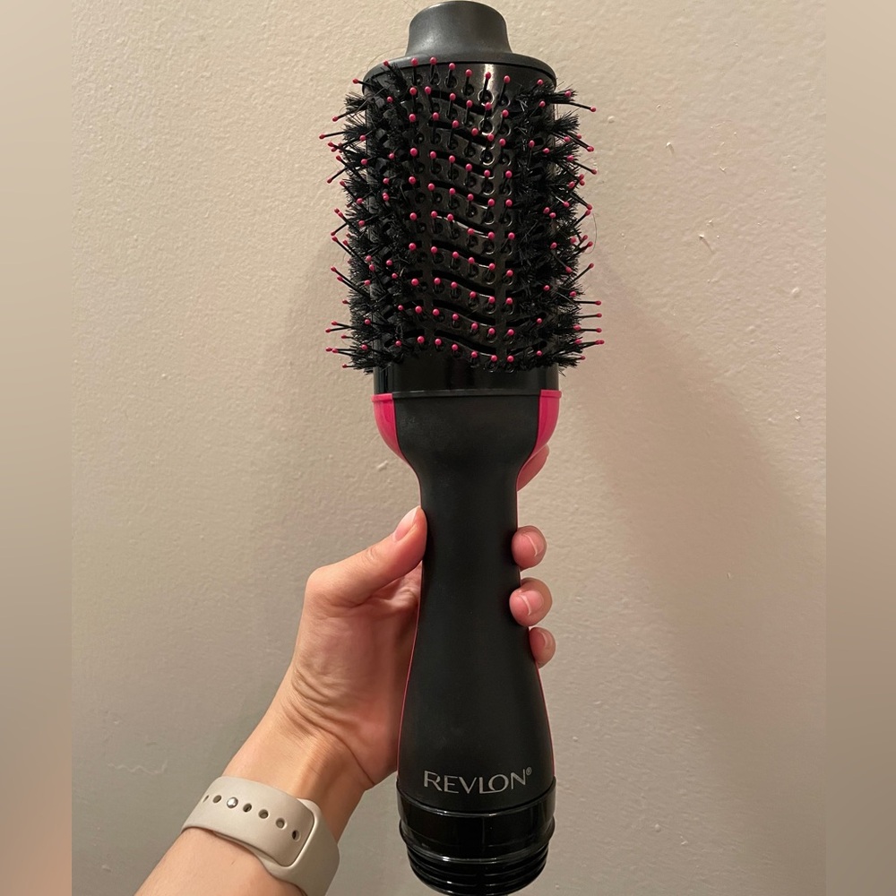Revlon blowout brush hair dryer